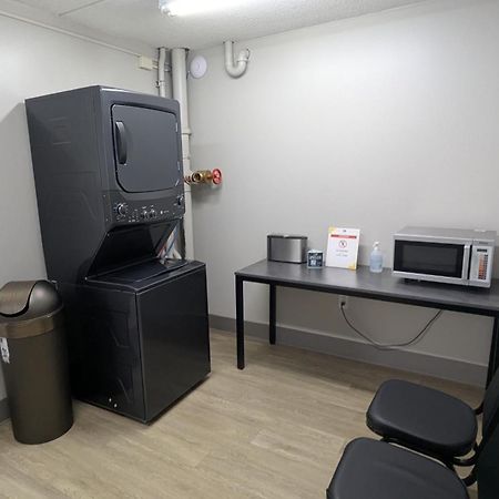 Superior Stay Hotel Marquette Bagian luar foto