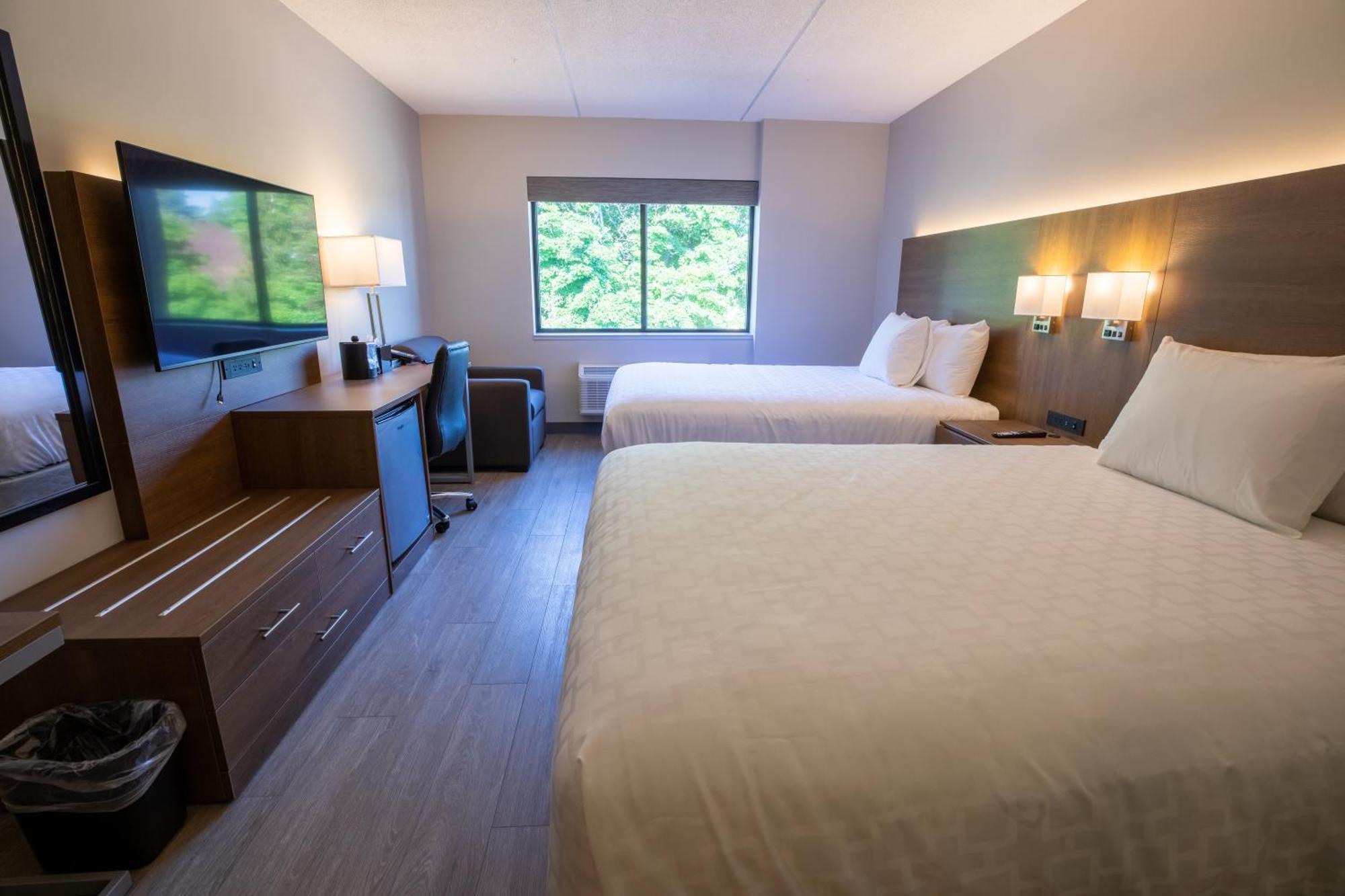 Superior Stay Hotel Marquette Bagian luar foto