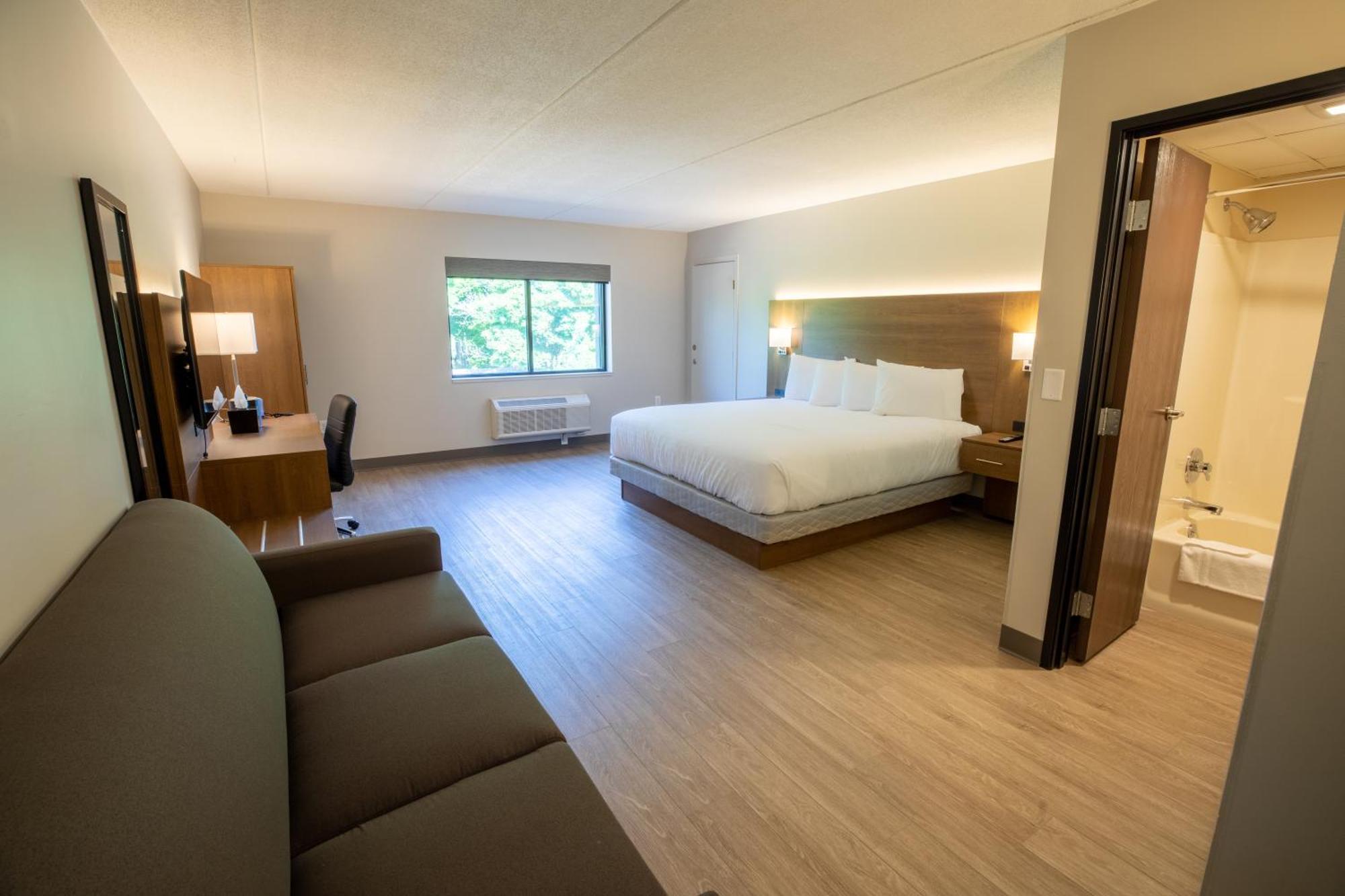 Superior Stay Hotel Marquette Bagian luar foto